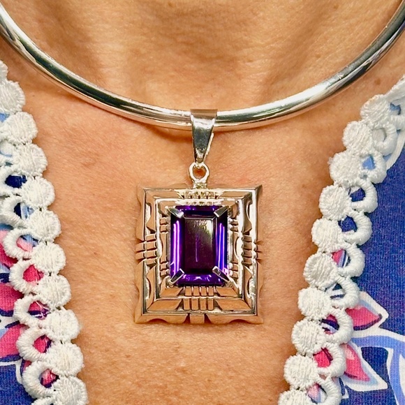Handmade Navajo Sterling Silver Amulet With 30 Carat Amethyst - Picture 1 of 15